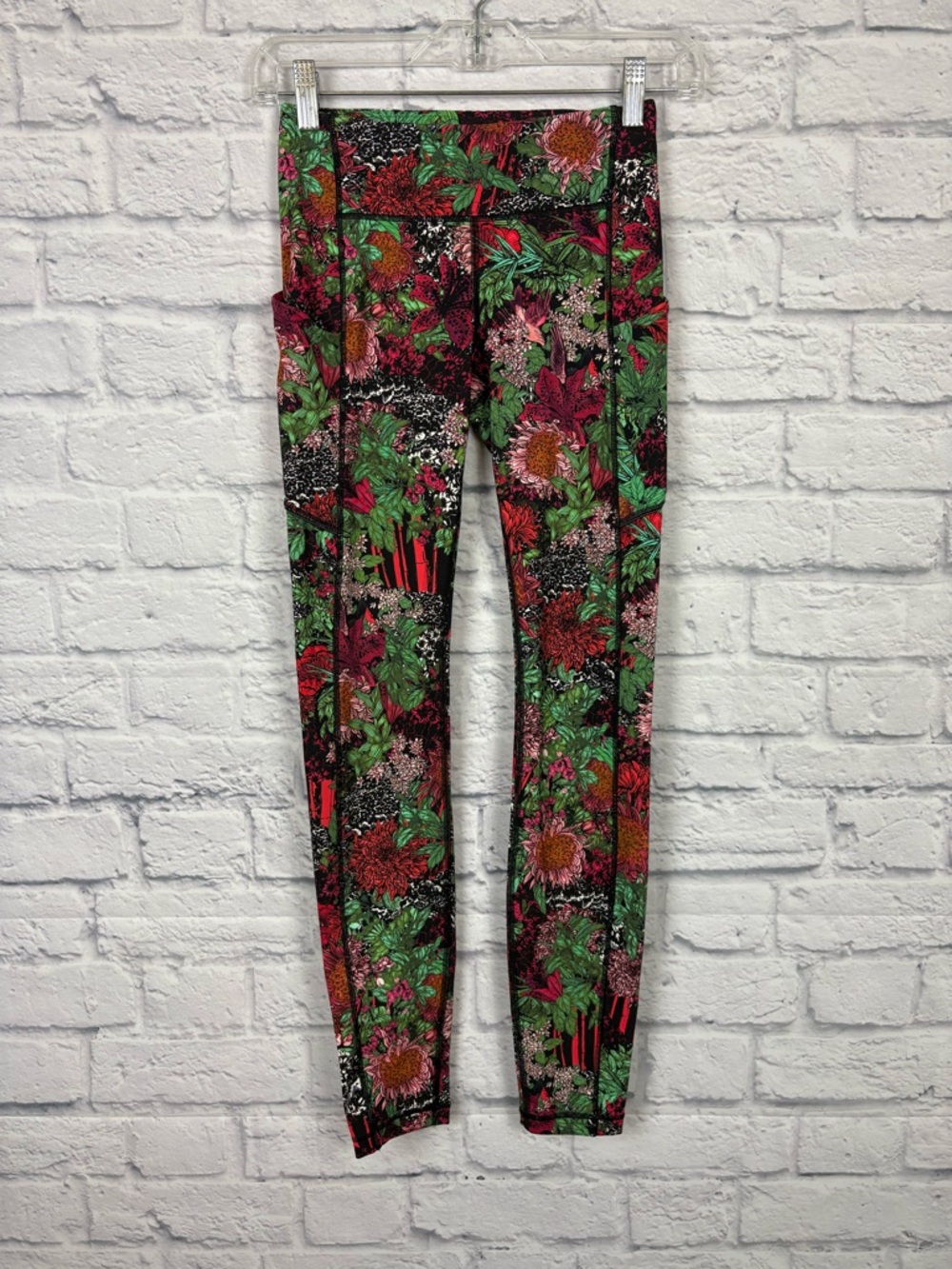 Lululemon Wunder Under Hi-Rise Tight size 2 - Picture 2 of 8
